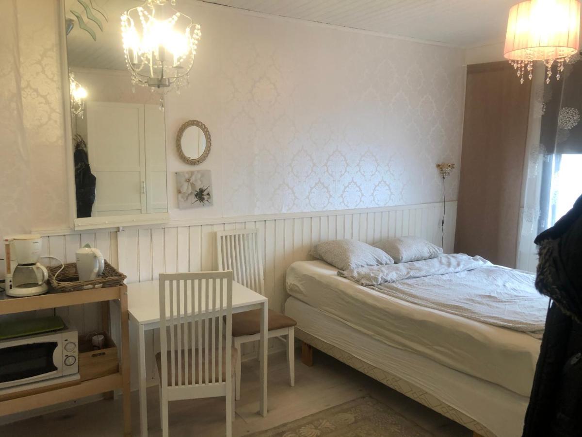 Puutaloasunto 1.8 Km Turun Aurajoelta Apartment Turku Luaran gambar